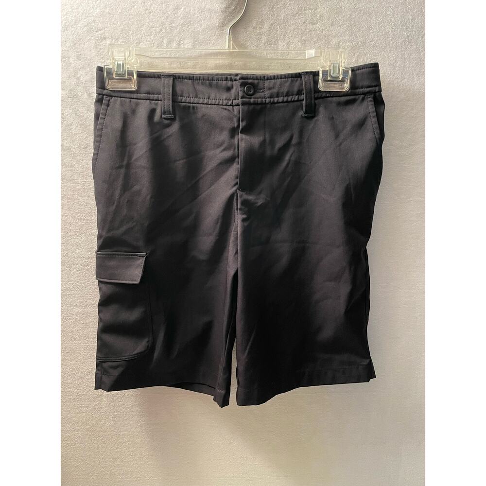 Under Armour Youth shorts black size Medium belt loops adjustable elastic‎ waist